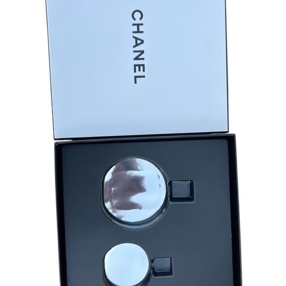 Chanel White and Black Box - Picture 3 of 4